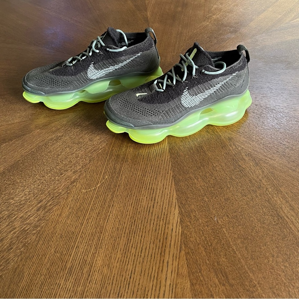 Nike Air Max Scorpion Fly Knit Barely Volt 8